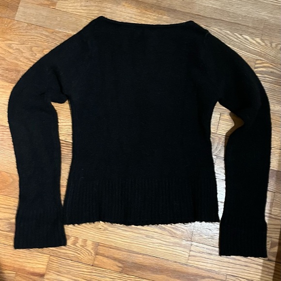 2 Sweaters - Picture 2 of 6